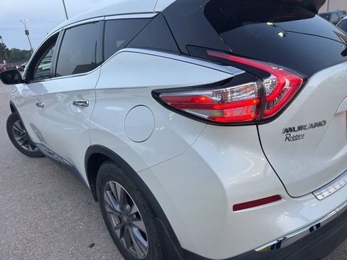 Used 2018 Nissan Murano S FWD image 4