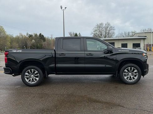 Used 2022 Chevrolet Silverado 1500 RST image 4