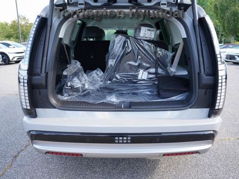 New 2026 Hyundai Ioniq 9 SEL image 13