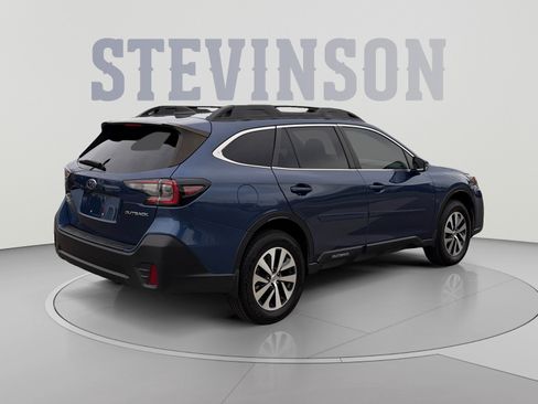 Used 2021 Subaru Outback Premium AWD/4WD image 5