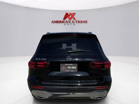 Used 2025 Mercedes-Benz GLB 250 image 5