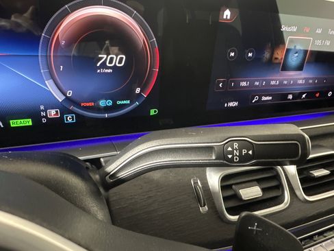 Used 2022 Mercedes-Benz GLS 450 4MATIC image 19