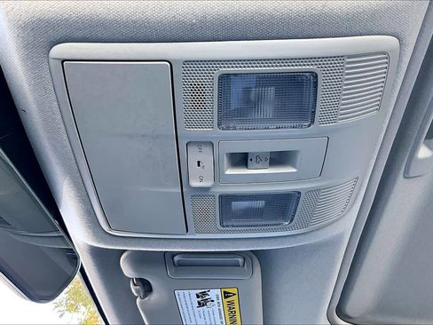 Used 2018 MAZDA MAZDA3 Touring image 32