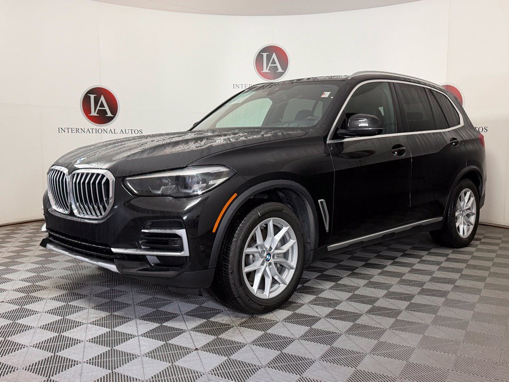 Used 2023 BMW X5 xDrive40i w/ Premium Package AWD/4WD image 3