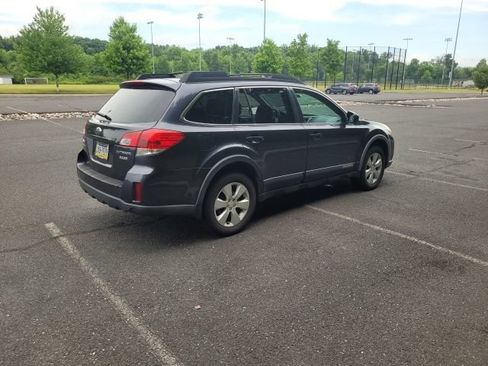 Used 2012 Subaru Outback 2.5i Premium w/ All-Weather Pkg AWD/4WD image 13