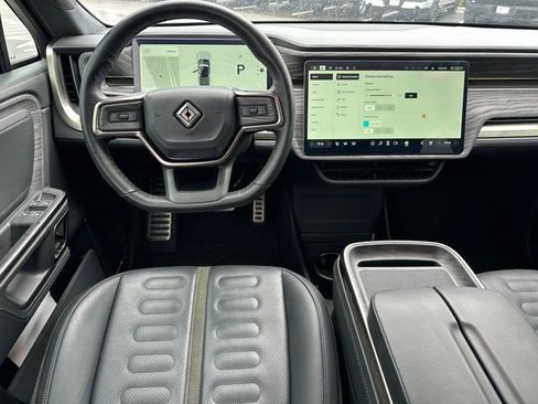 Used 2022 Rivian R1T Launch Edition image 13