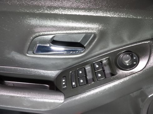 Used 2020 Chevrolet Trax LS w/ Tint and Cruise Package AWD/4WD image 8