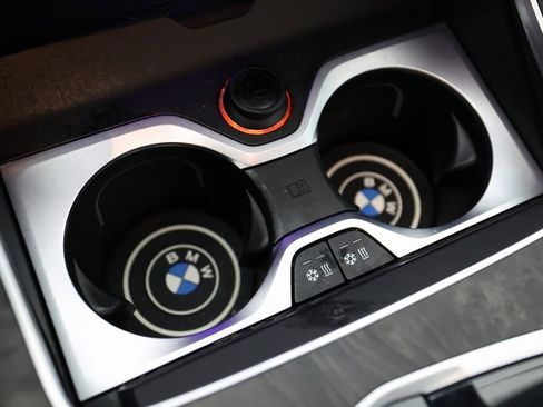 Used 2022 BMW X7 xDrive40i w/ M Sport Package image 47