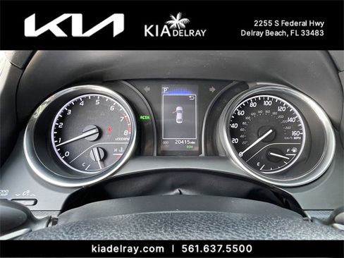 Used 2020 Toyota Camry SE w/ Convenience Package image 28