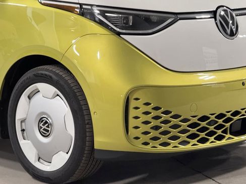 New 2025 Volkswagen ID. Buzz 1st Edition image 3