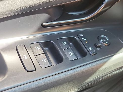 New 2026 Hyundai Elantra Sport FWD image 17