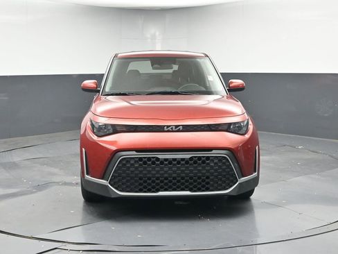 Used 2025 Kia Soul LX image 8