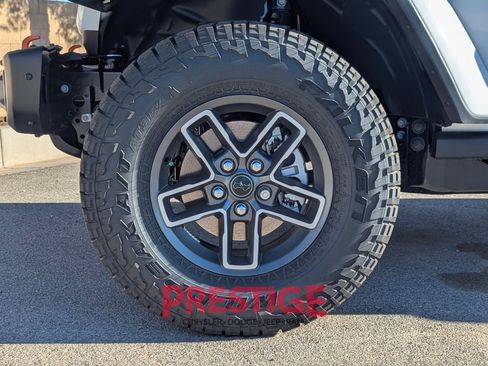 New 2026 Jeep Gladiator Mojave AWD/4WD image 32