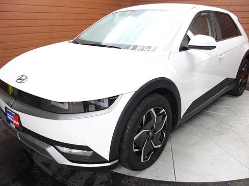 Used 2024 Hyundai Ioniq 5 SEL image 6