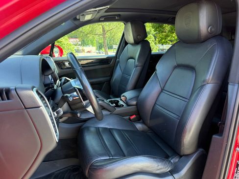 Used 2021 Porsche Cayenne S AWD/4WD image 34