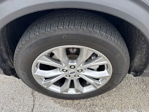 Used 2023 Ford Explorer Limited w/ Equipment Group 301A image 12