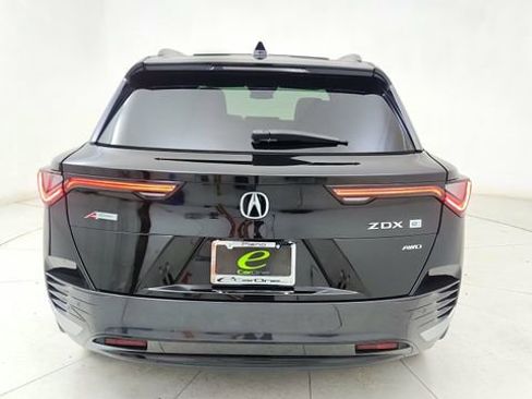 Used 2024 Acura ZDX A-Spec image 5