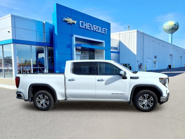 Used 2026 GMC Sierra 1500 SLT AWD/4WD image 2