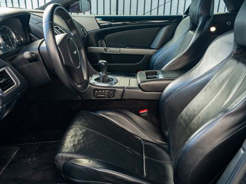 Used 2009 Aston Martin DB9 Volante image 10