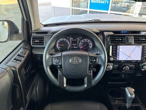 Used 2021 Toyota 4Runner TRD Off-Road Premium image 10