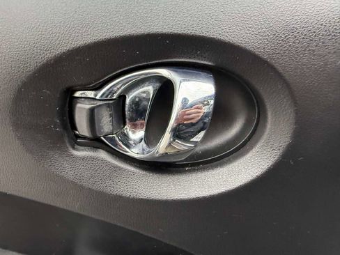 Used 2016 Nissan Juke NISMO image 9