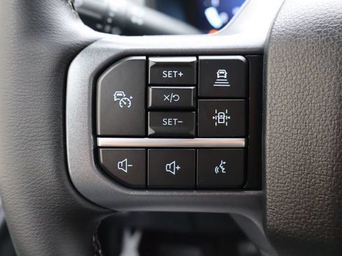 Used 2025 Ford F150 Lariat AWD/4WD image 24