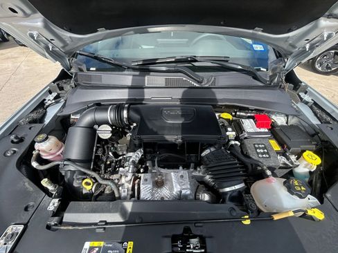 Used 2025 Jeep Compass Limited image 32