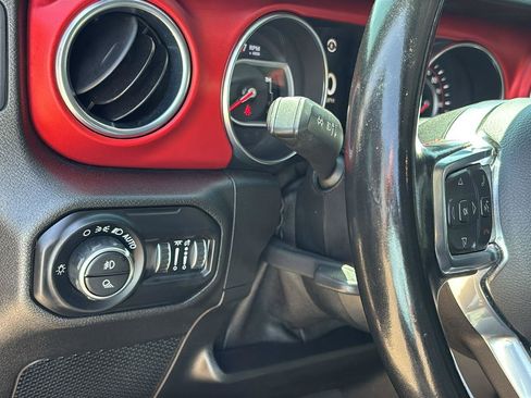 Used 2020 Jeep Gladiator Rubicon AWD/4WD image 26
