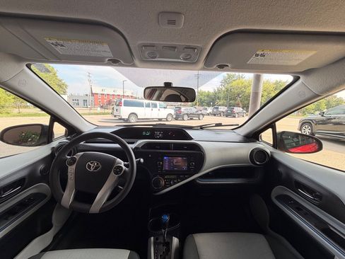 Used 2012 Toyota Prius C Three FWD image 18