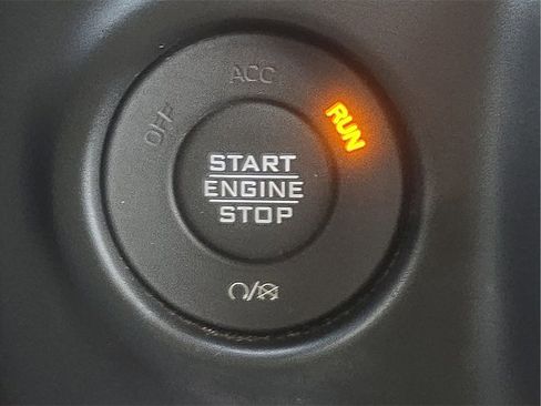 Used 2022 Jeep Wrangler Unlimited Sahara image 22