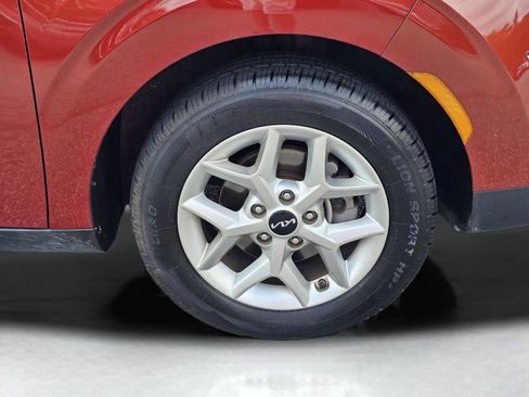 Certified 2024 Kia Soul LX w/ Option Group 015 image 6