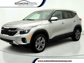 Used 2025 Kia Seltos LX AWD/4WD video 1
