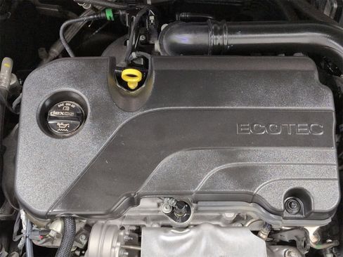 Used 2023 Chevrolet Malibu LT image 15