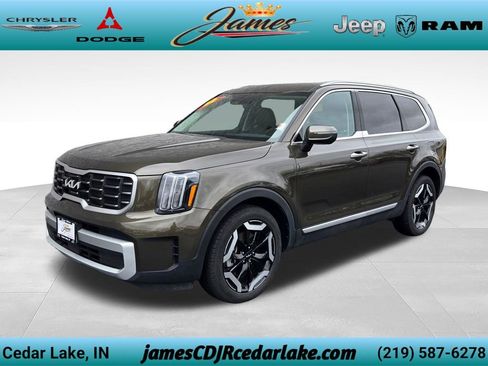 Used 2025 Kia Telluride S AWD/4WD image 1