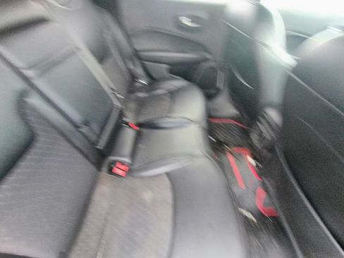 Used 2019 Jeep Compass Latitude AWD/4WD image 13