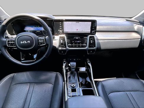 Used 2023 Kia Sorento SX AWD/4WD image 16