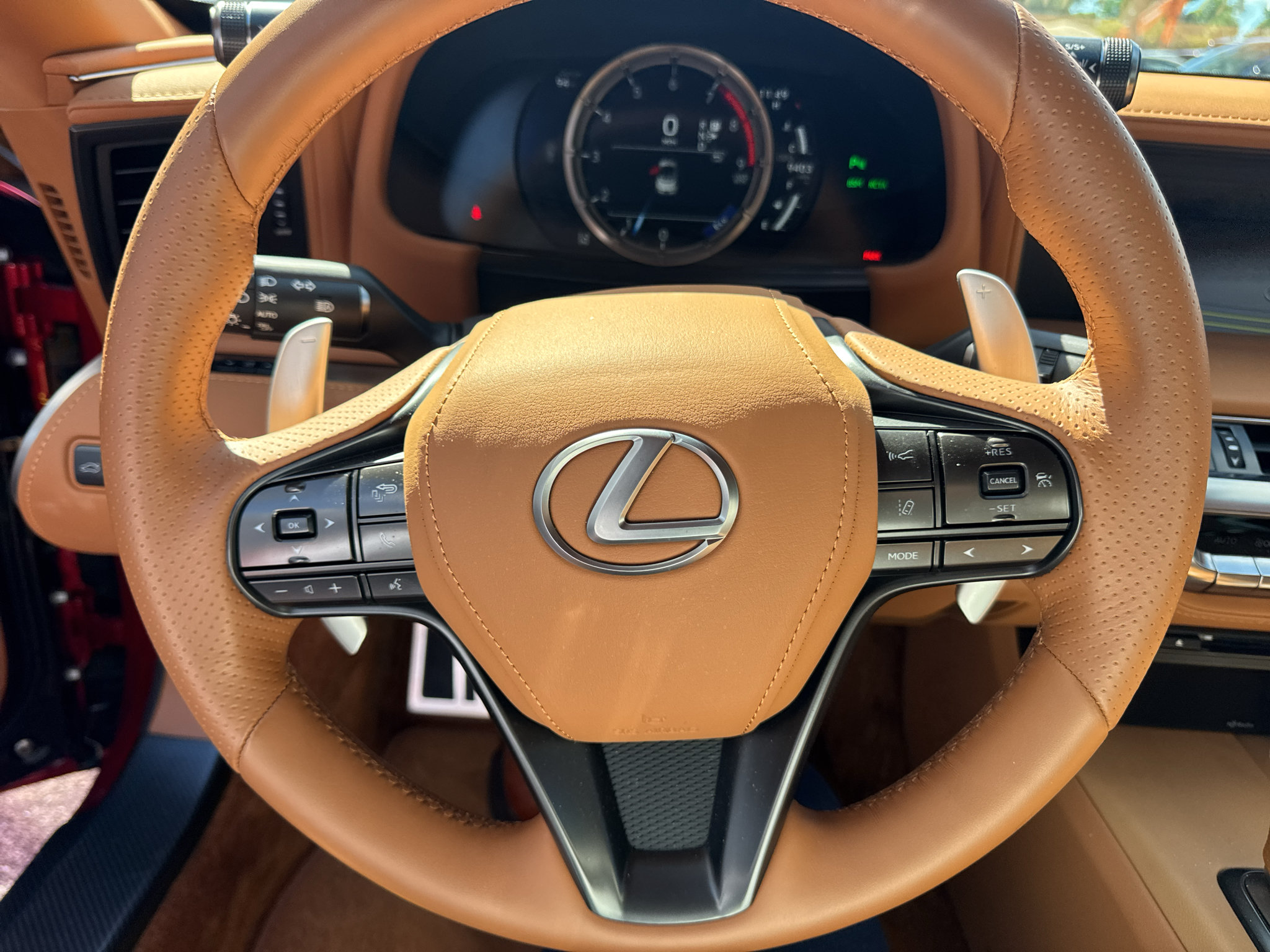 Used 2022 Lexus LC 500 Convertible w/ Touring Package RWD image 18