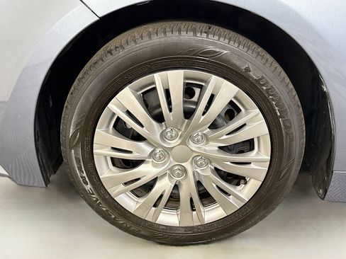 Used 2024 Toyota Corolla LE image 37