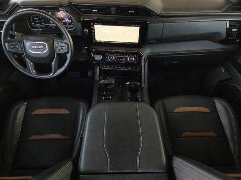 Used 2024 GMC Sierra 1500 AT4 w/ Technology Package image 16