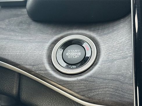 Used 2021 Jeep Grand Cherokee L Limited image 24