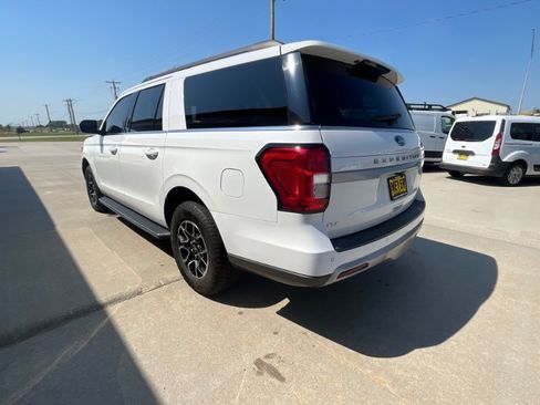 Used 2022 Ford Expedition Max XLT AWD/4WD image 6