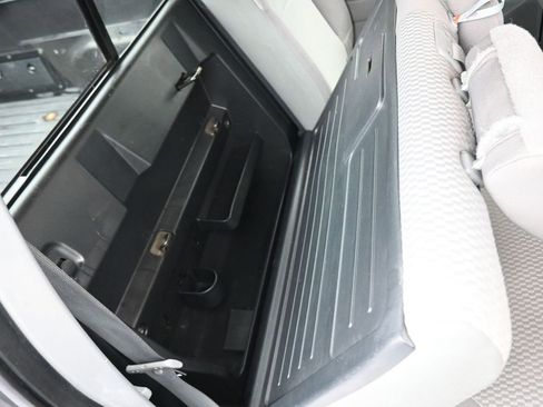 Used 2014 Toyota Tacoma Base w/ SR5 Package image 38