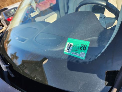 Used 2017 Volvo XC90 T5 Momentum w/ Vision Package image 37