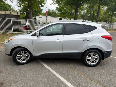 Used 2013 Hyundai Tucson GLS FWD image 4