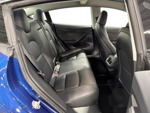 Certified 2023 Tesla Model 3 Standard Range RWD image 11