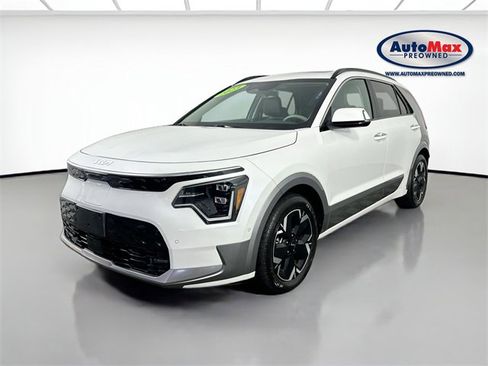 Used 2023 Kia Niro Wave w/ Wave Preserve Package image 5