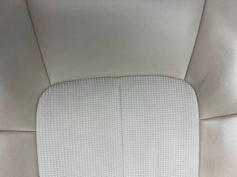 Used 2013 Buick Verano FWD image 33