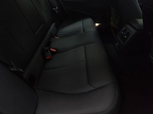 Used 2017 BMW 330e image 25