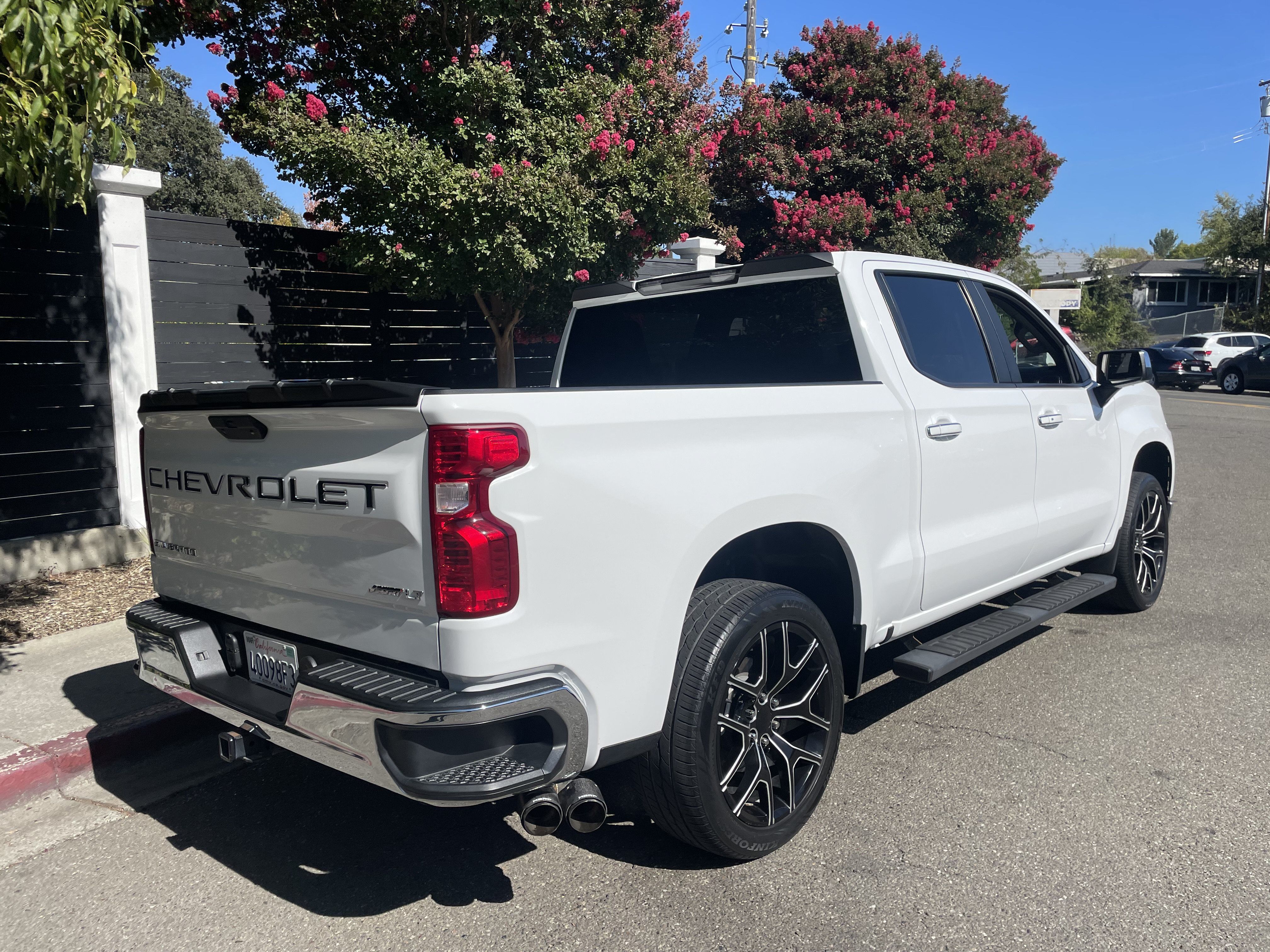 Used 2020 Chevrolet Silverado 1500 LT w/ All-Star Edition RWD image 8