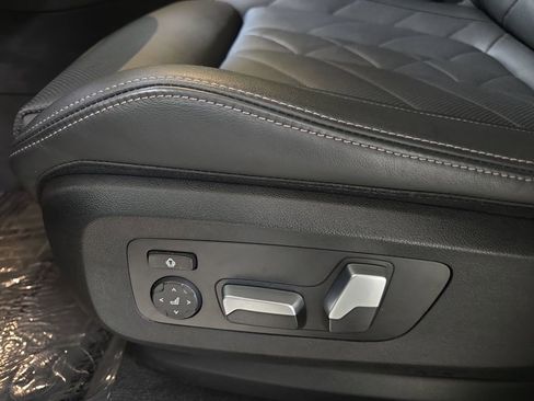 Certified 2024 BMW X6 xDrive40i w/ Premium Package AWD/4WD image 25